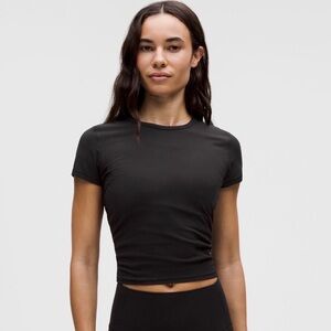 BNWT Lululemon Black Ribbed Nulu Tee